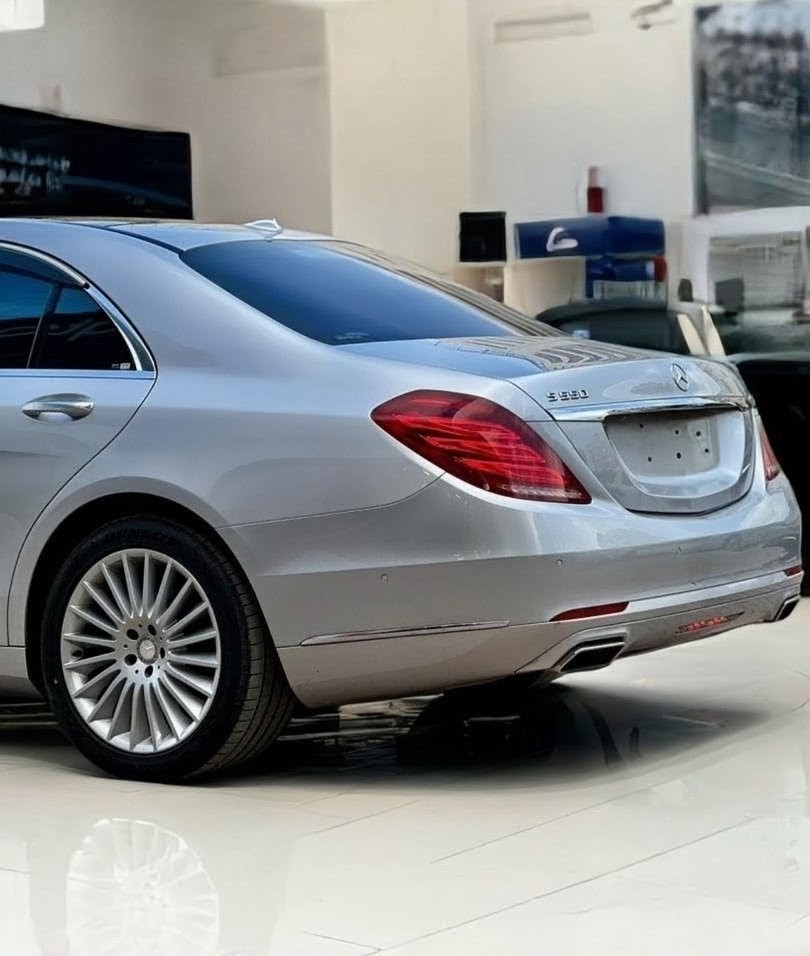 مرسيدس بينز S 550 2015 مستعملة — الزعيم لتجارة السيارات والعقارات — صورة 7 من 15