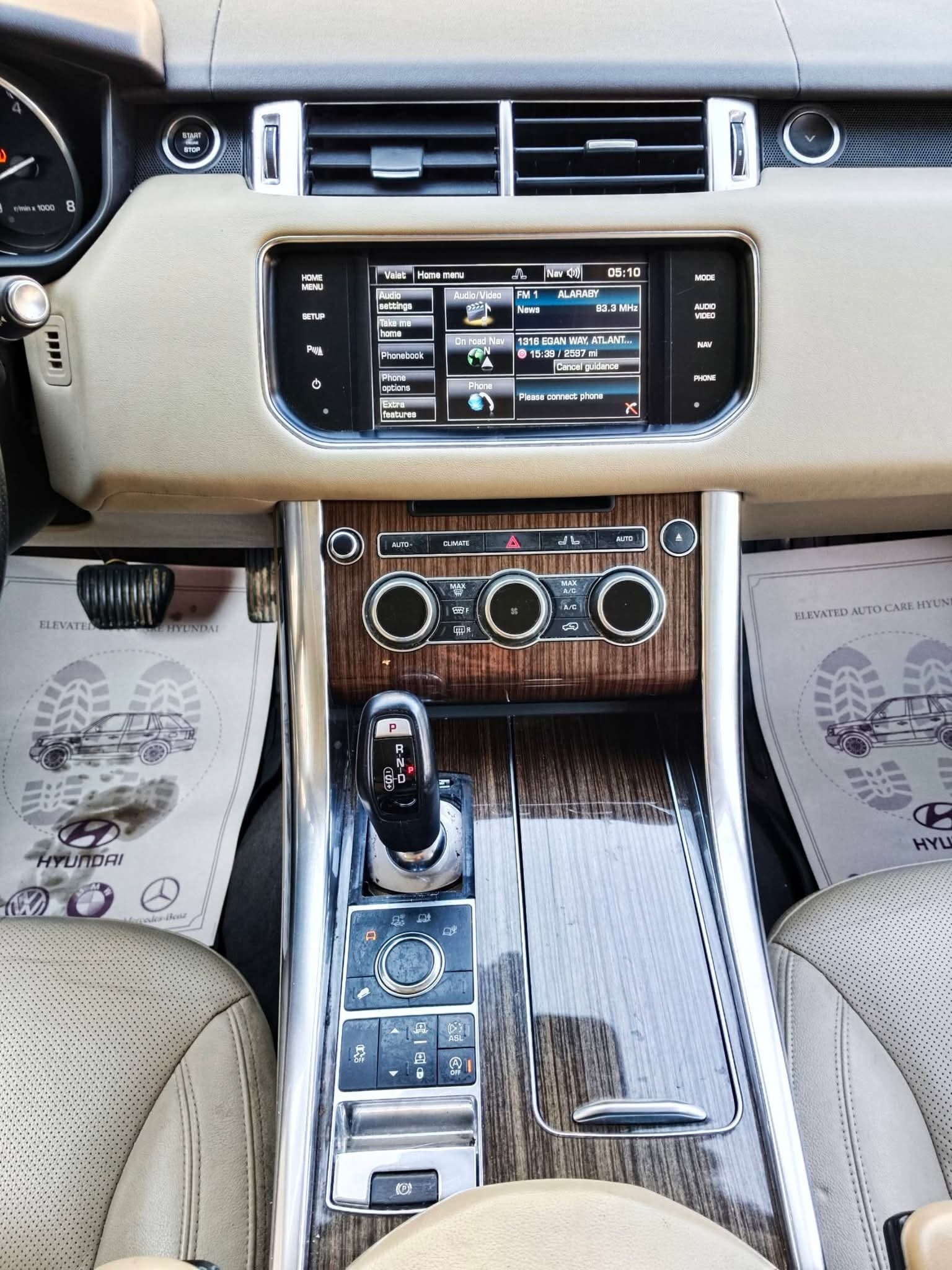 لاند روفر سبورت 2014 مستعملة — الزعيم لتجارة السيارات والعقارات — صورة 11 من 15